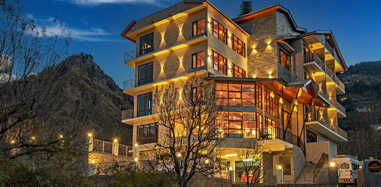 Comlux Airlines Manali Office in India