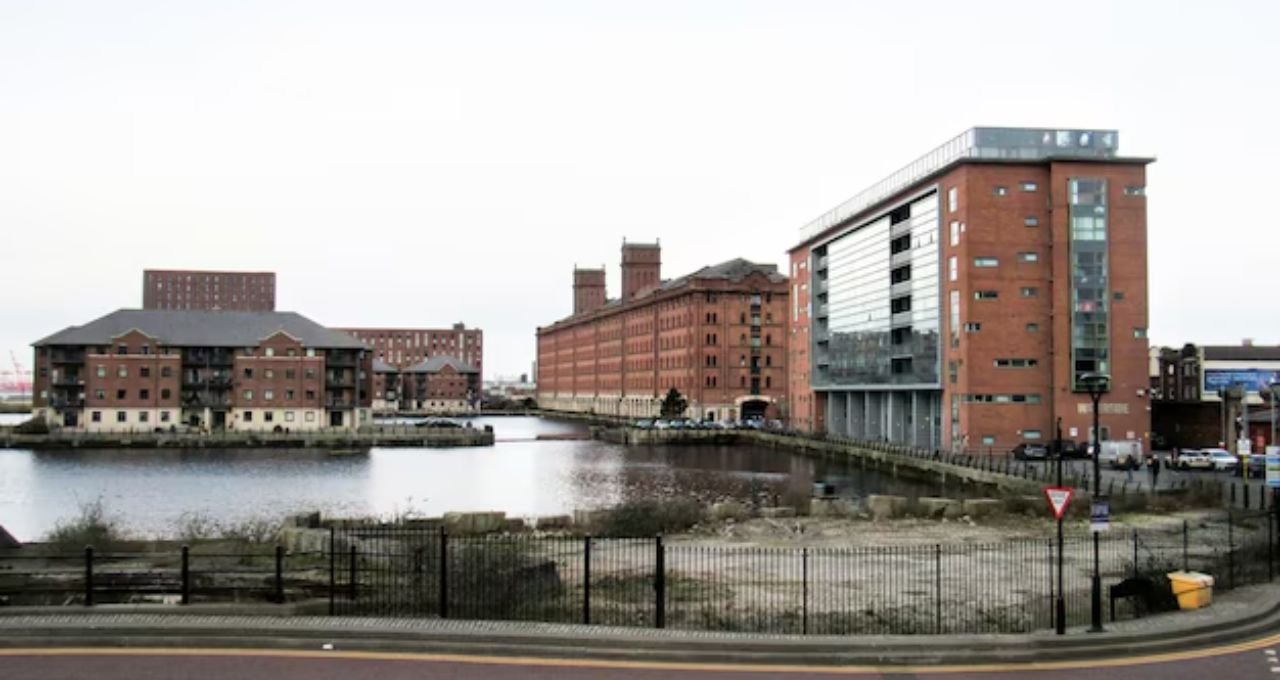 Qatar Airways West Bromwich Office in UK