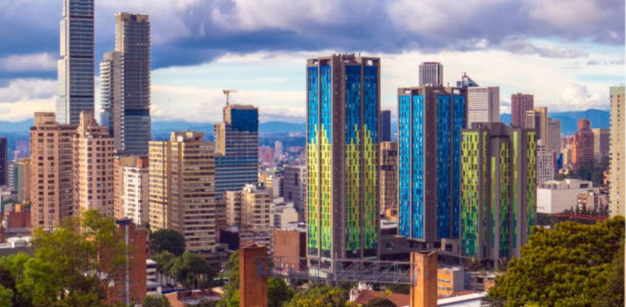 Vietravel Airlines Colombia Office