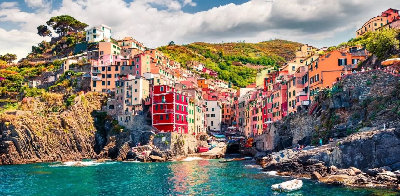 Wizz Air Genoa Office in Italy