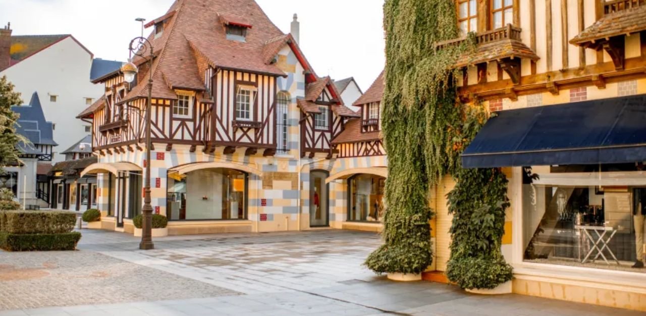 Volotea Airlines Deauville Office in France