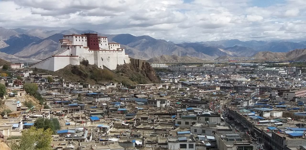West Air Shigatse Office in China