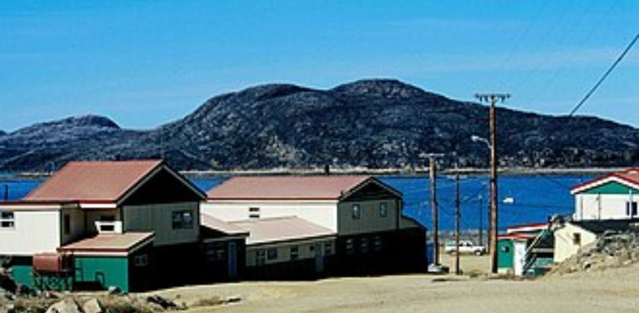 Canadian North Kinngait Office in Canada
