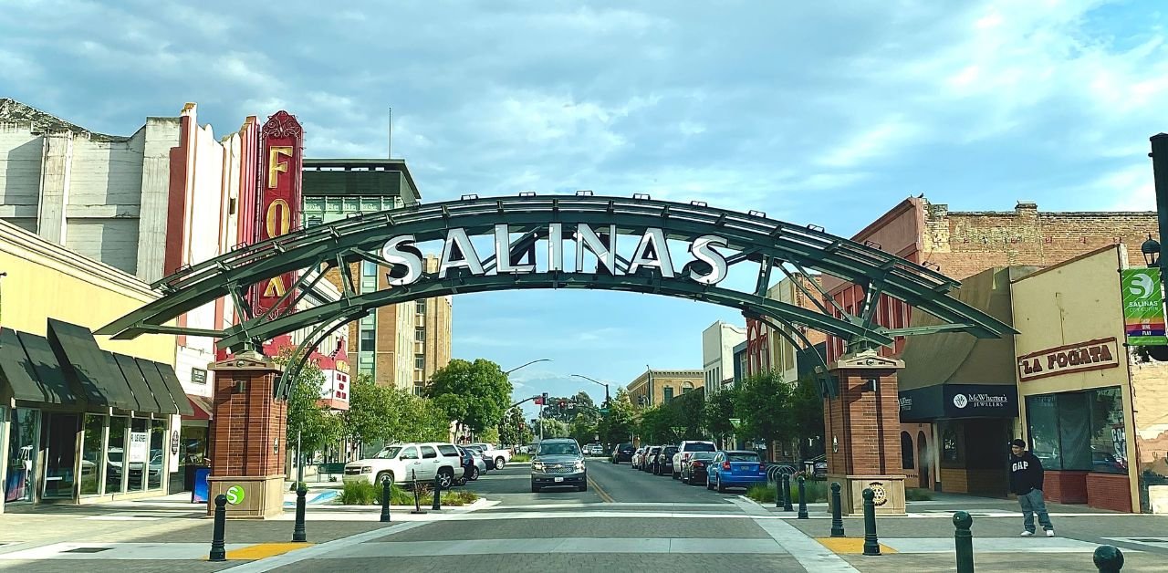 Avianca Airlines Salinas Office in Ecuador